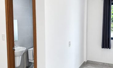 Khu vực nhà vệ sinh Đông Tăng Long